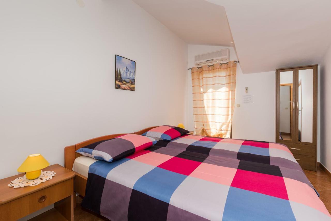 Appartamento Kamelija Rovigno Esterno foto